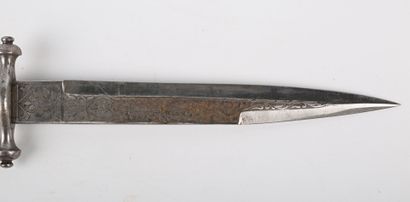 null Couteau-poignard, lame de 17 cm, gravée à l'eau forte, marquée au talon Fabrica...