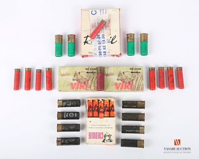 Flot de munitions : 33 cartouches calibre...