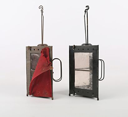 null Two folding lanterns Monjardet model 1910.