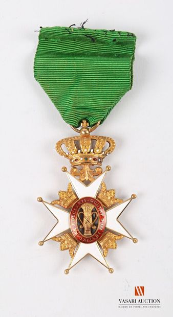 null Suède : Ordre de Wasa, fondé en 1772, étoile de chevalier, croix émaillée 40...