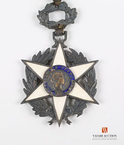 null Mérite agricole, institué en 1883, étoile d'officier, étoile 42 mm, bélière...