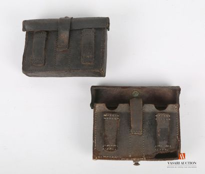 null Cartridge belt of gendarme with foot, leather box with grenade metal reported,...
