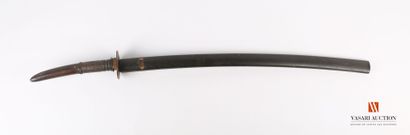 null Indochinese sword, slightly curved blade of 66.5 cm, with brass habaki, red...