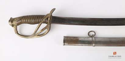 null Sabre d'officier d'artillerie modèle 1822-99, monture laiton ciselé, fusée corne...