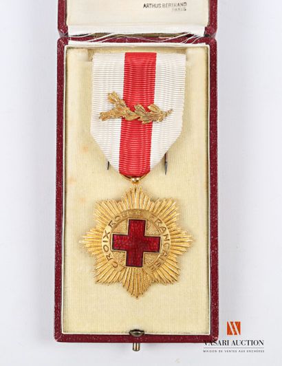 Croix rouge française, Grande médaille d'honneur,...