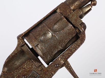  Revolver de poche hammerless, calibre 8 mm, canon rayé de 50 mm, barillet à cinq...