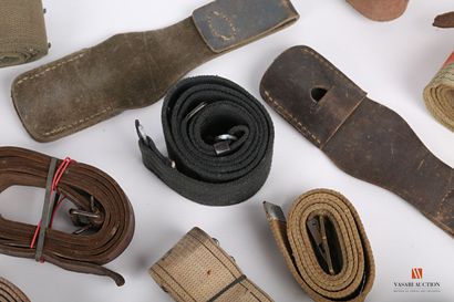 null Set of military belts, brelage pieces, military belts, 2 Italian bayonet sword...