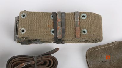 null Set of military belts, brelage pieces, military belts, 2 Italian bayonet sword...