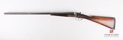 null Hammerless shotgun of British manufacture, juxtaposed barrels of 71 cm gauge...