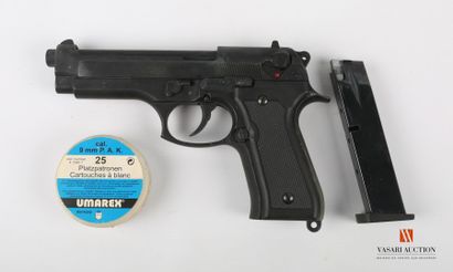  Pistolet d'alarme, modèle K 92 semi automatique calibre 9 mm P.A., fidèle reproduction...