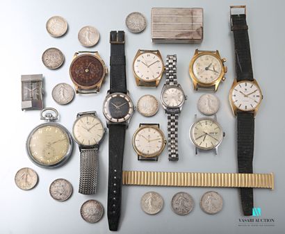 null Lot including three watch cases of LIp brand, a chronograph case, a Titus case,...