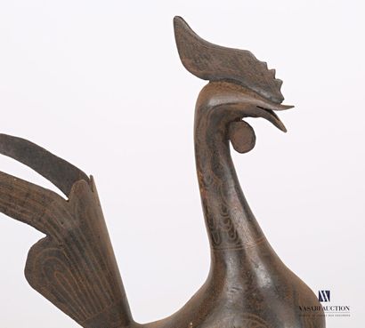 null Metal lot including a pair of subjects representing seagulls and a rooster decorated...