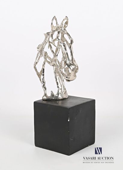 null ASLY

Pewter thoroughbred on a black tinted cubic base.

Height : 29 cm. Height...