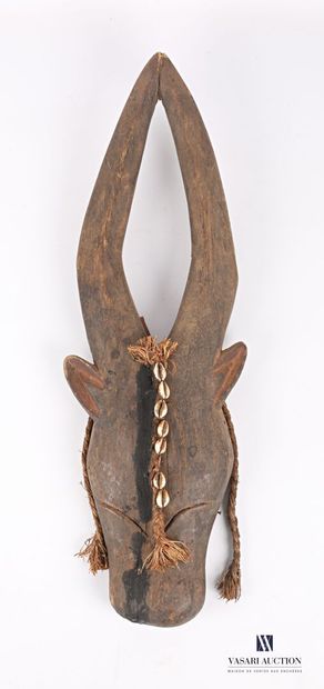 null NORTH CONGO - KWELE

Animal mask in carved wood, patinated with traces of polychromy...