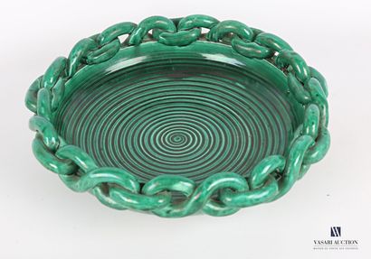 null VALLAURIS

Cup in green earthenware, the basin presenting a spiral hemmed with...