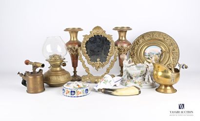 null Lot including a bronze psyche mirror, the mirror hemmed with a decoration of...