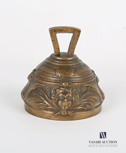 Table bell in bronze decorated with mascarons...