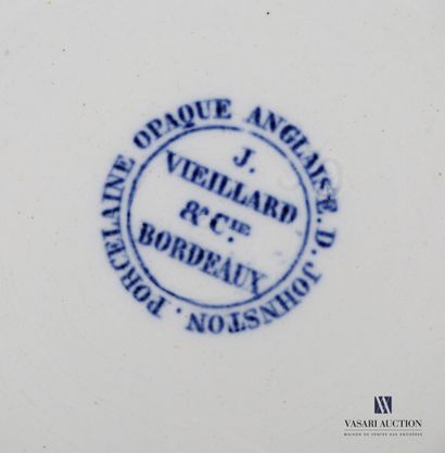 null BORDEAUX - Manufacture Jules Vieillard & Cie 

Fine earthenware cup with decoration...