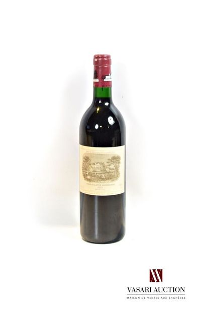 null 1 bouteille 	Château LAFITE ROTHSCHILD	Pauillac 1er GCC	1993

	Et. à peine tachée....