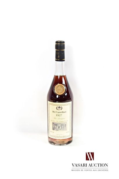 null 1 bottle Bas Armagnac Extra DE CASTELFORT 1927

	70 cl - 40°. And. hardly stained....