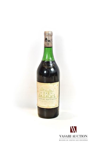 null 1 bouteille	Château HAUT BRION	Graves 1er GCC	1973

	Et. fanée, tachée et un...