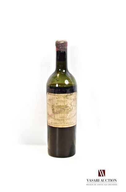 null 1 bouteille	Château MARGAUX	Margaux 1er GCC	1933

	Et. fanée et tachée. Capsule...