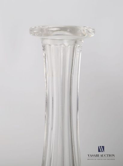 null SAINT LOUIS

Carafe out of cut crystal, the body of reasons of crosses and palmettes,...