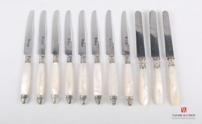 Set of eight dessert knives, the mother-of-pearl...