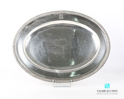 null Dish of oval form and hollow out of silver plated metal, the wing presents a...