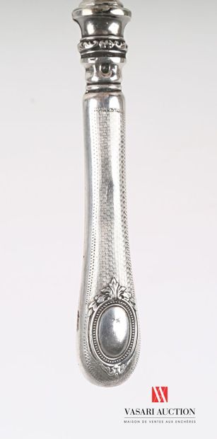 à Asparagus shovel, the handle in filled silver decorated with checkerboards guilloche...