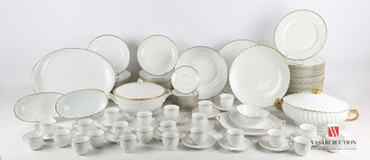 null LIMOGES - BERNARDAUD Manufacture de 

Service de table modèle Verlaine en porcelaine...