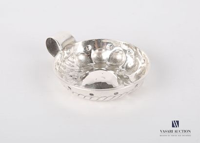 null Taste vin en argent (1819-1838), la panse à décor de godrons et pastilles, l'anse...