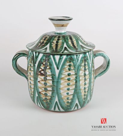 null PICAULT Robert (1919-2000)

Covered pot flanked by two handles in glazed terracotta...