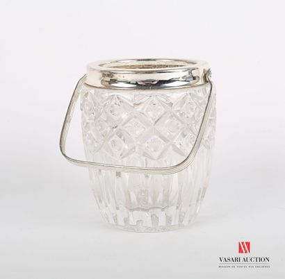null Ice bucket in molded crystal with decoration of points of diamonds and darts,...