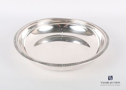 null Dish of round and hollow form, the edge has decoration of a frieze of pearls...