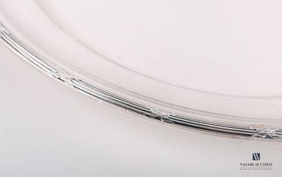 null Round and hollow dish in silver plated metal, the edge hemmed with nets and...