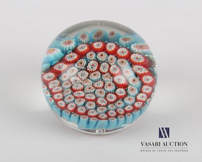 null Ball sulfur in molded glass with millefiori decoration in the blue and red tones

(tiny...