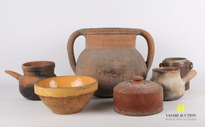 null Terracotta lot including a jug with two handles, a glazed stoneware pot, a bowl,...