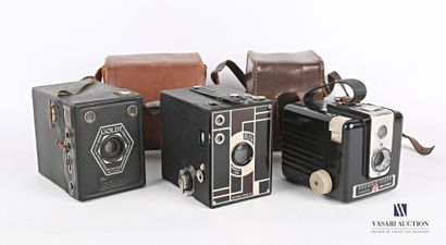 Set of three cameras including a GOLDY camera...