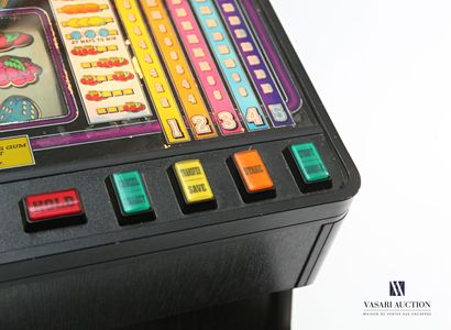 null Casino machine, game of chance working with 10 Francs coin, with its keys 

Electrocoin...