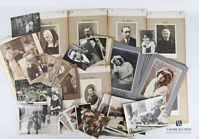null [PHOTOGRAPHY HENRI MANUEL]

Set of photographs or photographic reproductions...