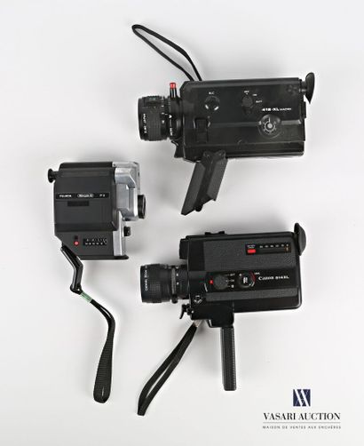 Set of three cameras including : a FUJICA...