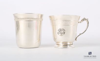 null Lot in silver plated metal including a timbale of truncated cone shape, the...