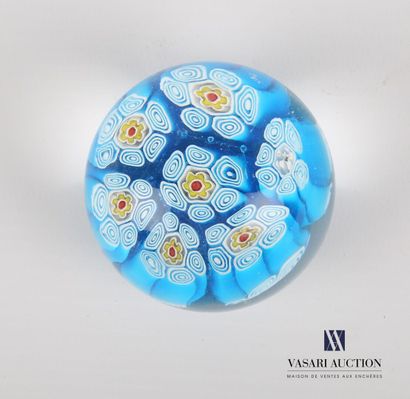 null Ball sulfur in molded glass with millefiori decoration in the blue, yellow,...