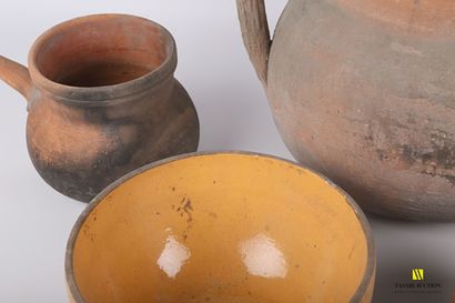 null Terracotta lot including a jug with two handles, a glazed stoneware pot, a bowl,...