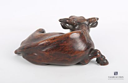 null Asian ox in carved wood.

Signed on the back

Height : 9,5 cm 9,5 cm - Width...