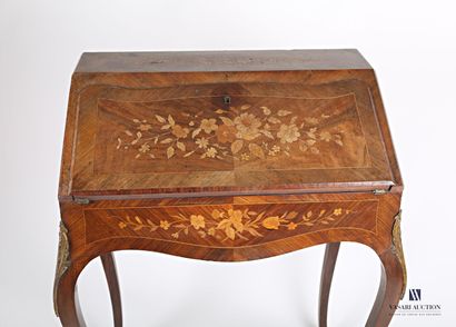 null Donkey back desk in wood veneer decorated with bunches of flowers treated in...