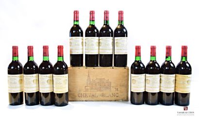 null 12 bouteilles	Château CHEVAL BLANC	St Emilion 1er GCC	1974

	Et. tachées. N...