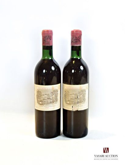 null 2 bouteilles	Château LAFITE ROTHSCHILD	Pauillac 1er GCC	1965

	Et. un peu tachées...