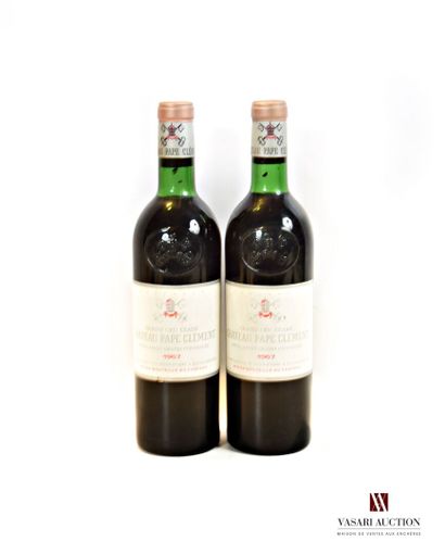 null 2 bouteilles	Château PAPE CLÉMENT	Graves GCC	1967

	Et. légèrement tachées....
